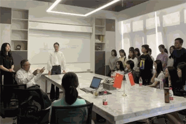 汉德语言文化艺术